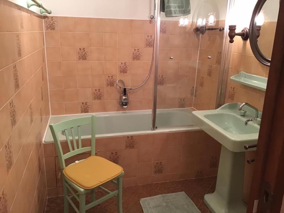 Gite Le Mur Magnifique Longere Au Bourgogne-Du-Sud Villa Oye Dış mekan fotoğraf